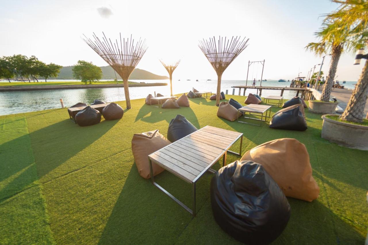 Baan Tah On The Sea Hotel Bang Sare Ngoại thất bức ảnh