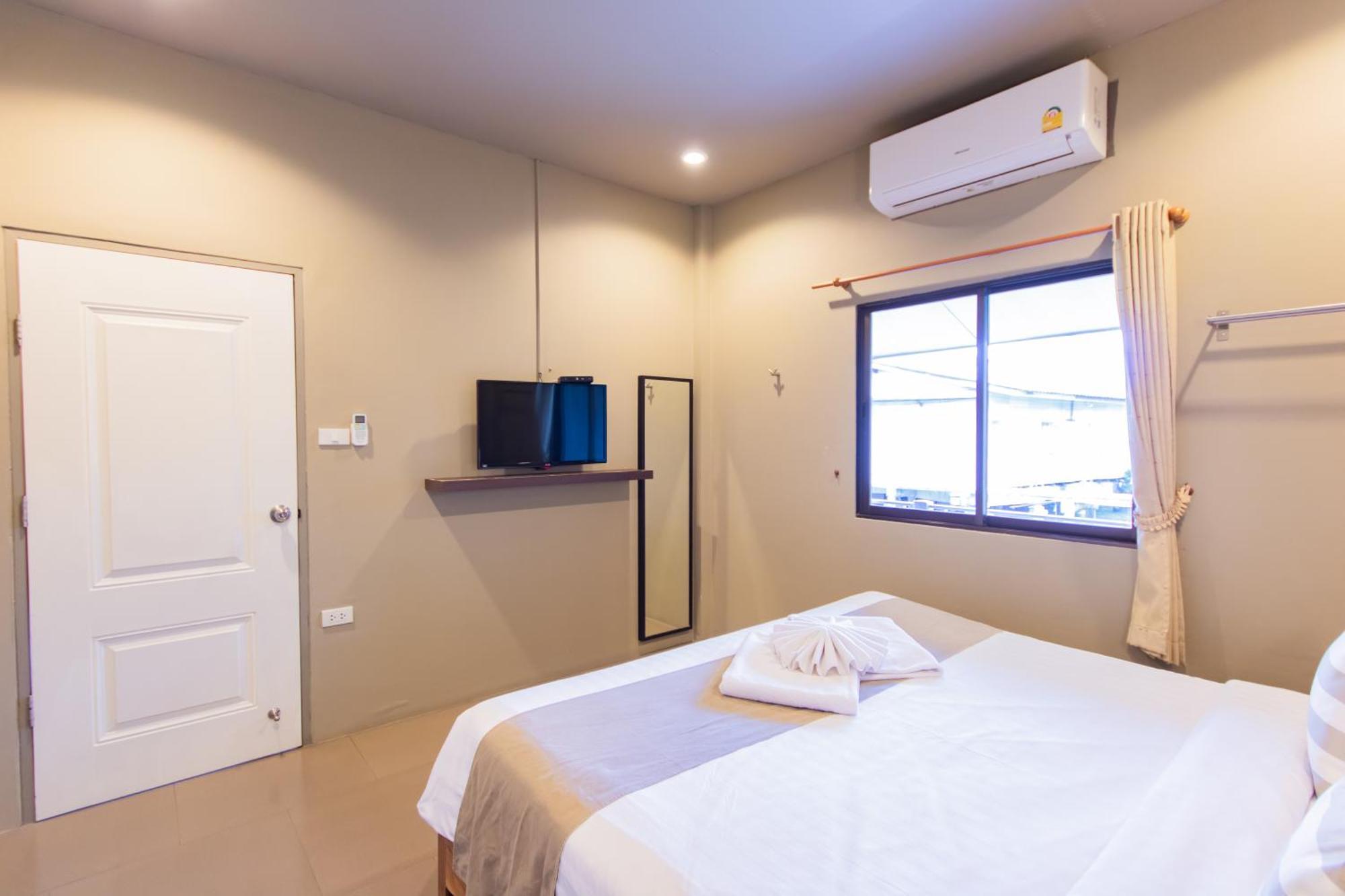 Baan Tah On The Sea Hotel Bang Sare Ngoại thất bức ảnh