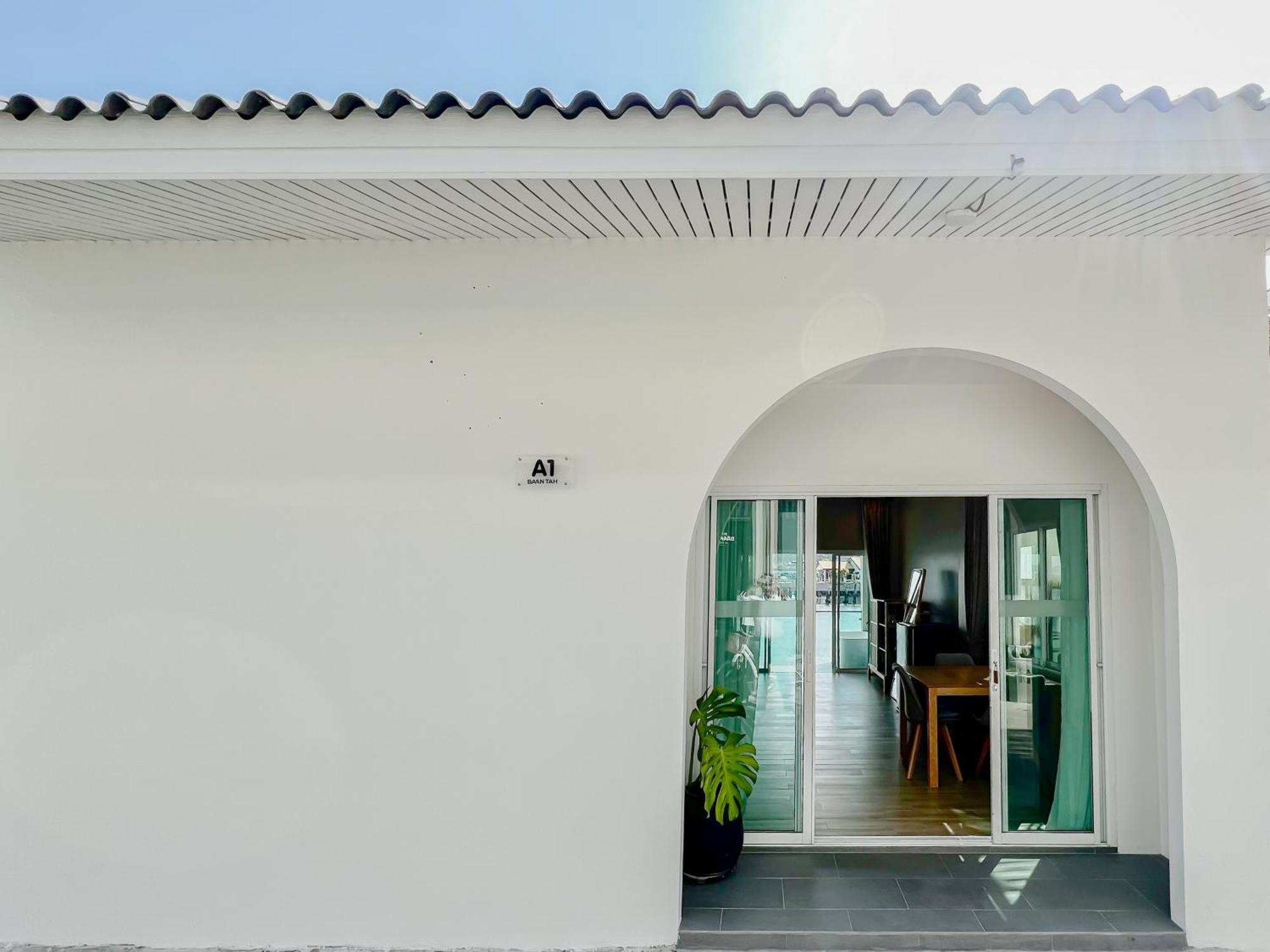 Baan Tah On The Sea Hotel Bang Sare Ngoại thất bức ảnh
